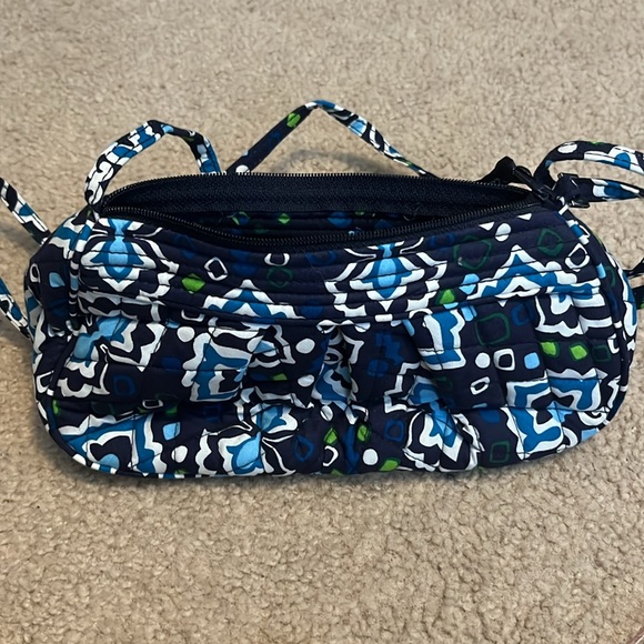 SALE: Blue vera Bradley Crossbody bag NWOT - Picture 8 of 8